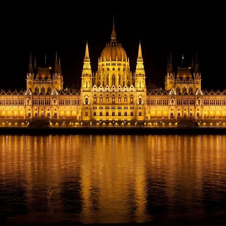 Parliament Apartment Budapest Eksteriør bilde
